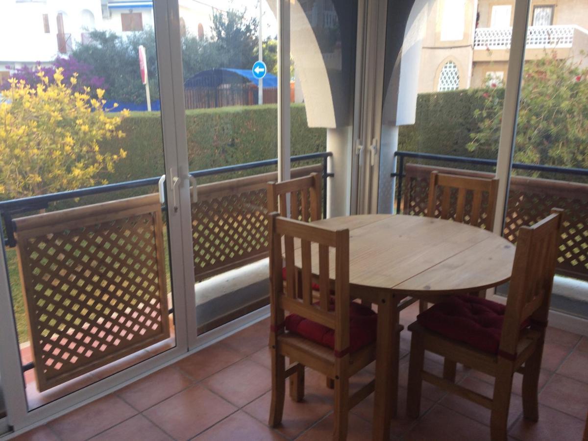 Puerto De Mazarron Large House With Roof Terrace & Sea Views-5 Guests Have 3 Bedrooms & 1 To 4 Guests Have 2 Bedrooms Bagian luar foto