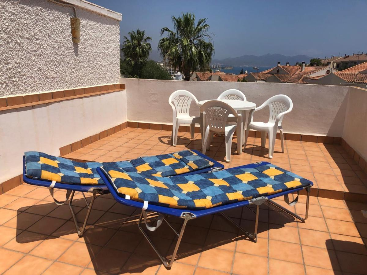 Puerto De Mazarron Large House With Roof Terrace & Sea Views-5 Guests Have 3 Bedrooms & 1 To 4 Guests Have 2 Bedrooms Bagian luar foto